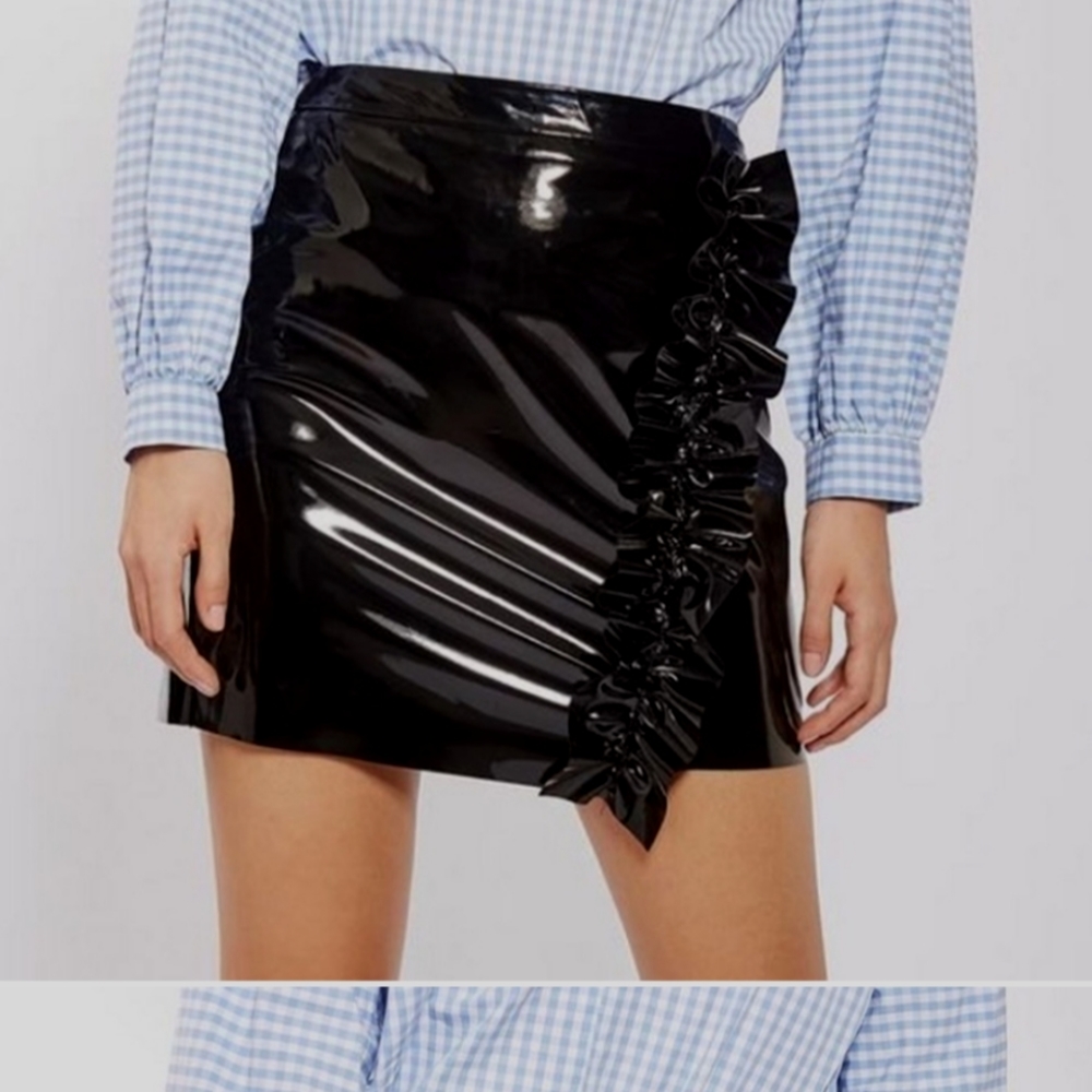 Vinyl black ruffle skirt